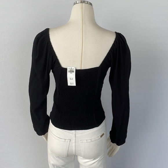NWT Abercrombie and Fitch Top Size Small - Picture 10 of 11